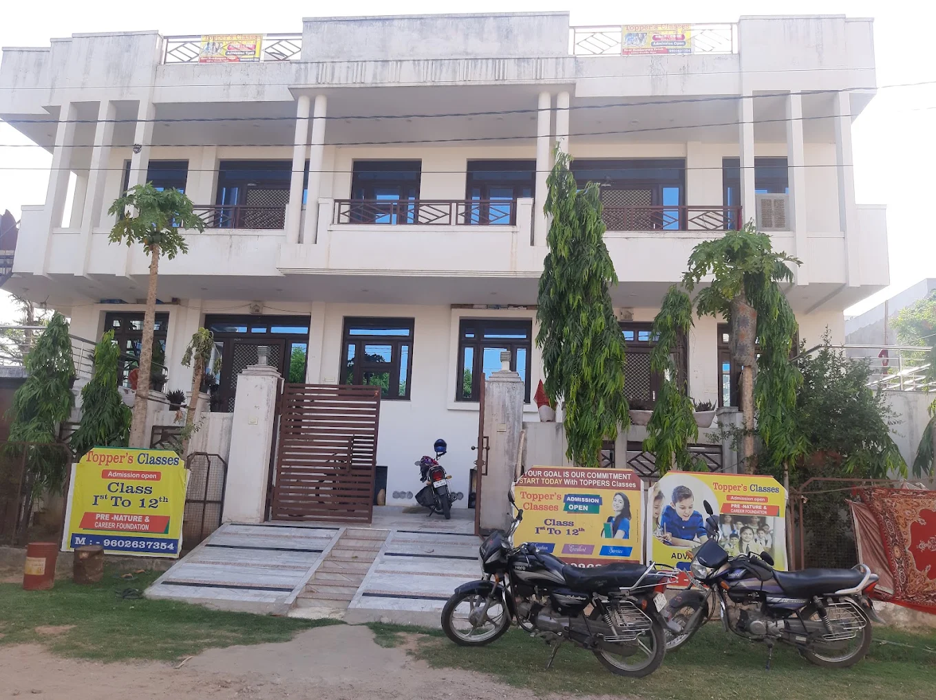 Topper's Classes (1st to 12th) Jaipur logo